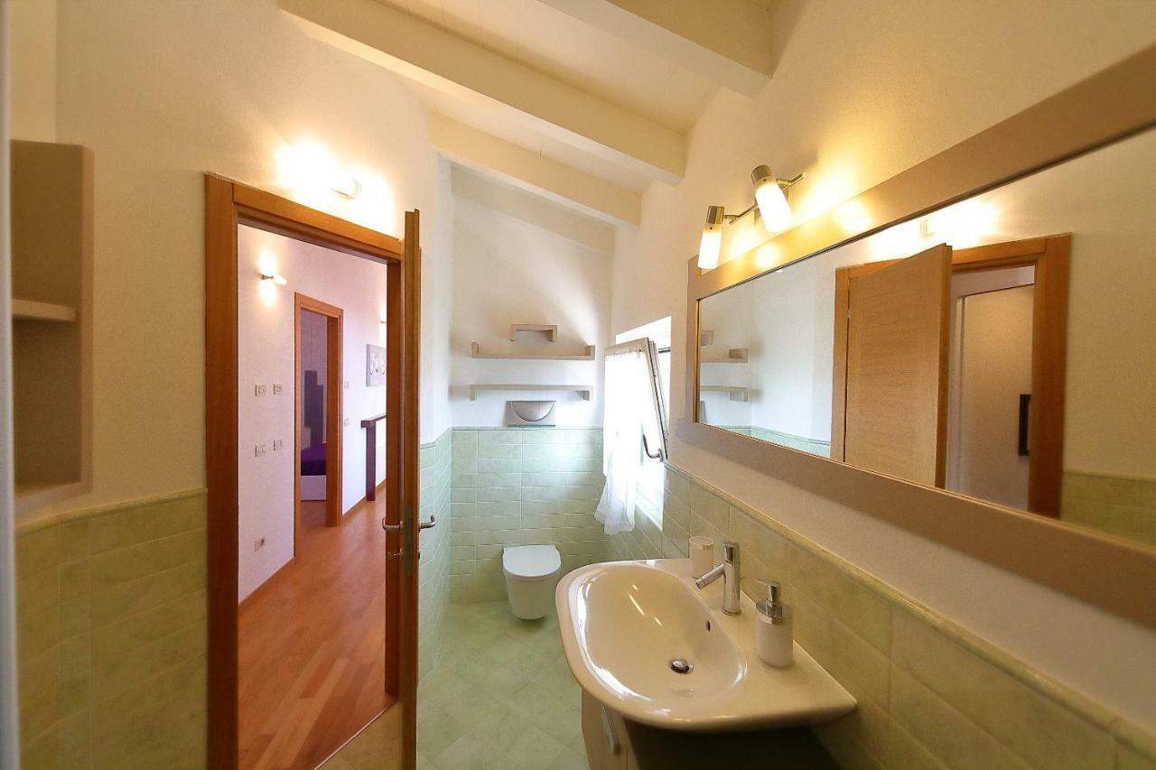 Villa Zarina - Up To 12 People Peschiera del Garda Dış mekan fotoğraf